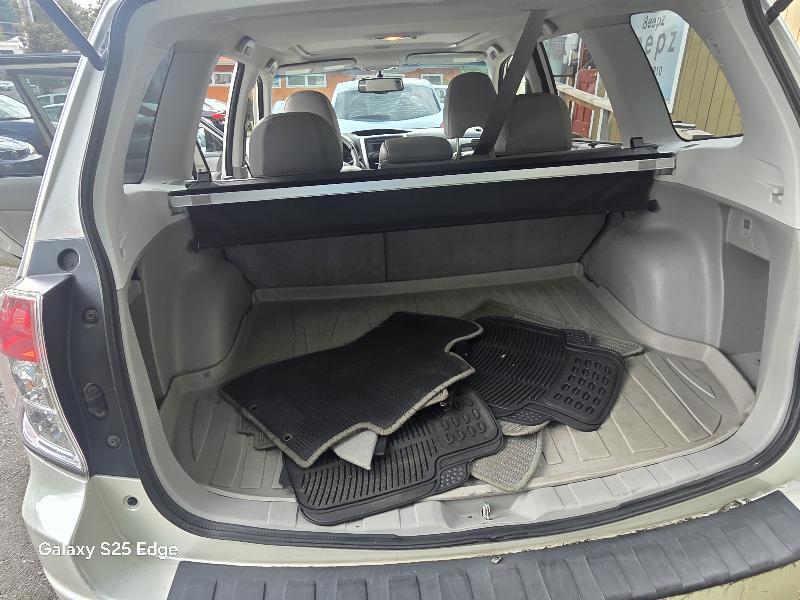 Subaru Forester 2.5X Limited 2010