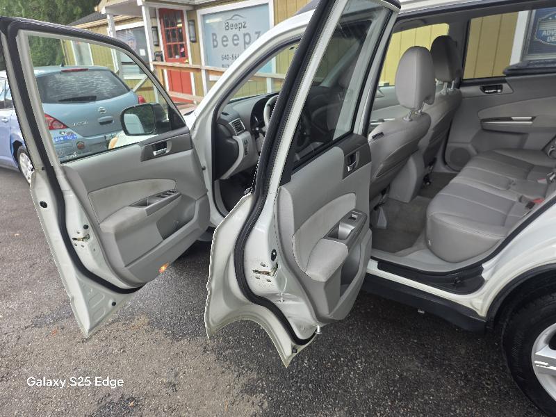 Subaru Forester 2.5X Limited 2010