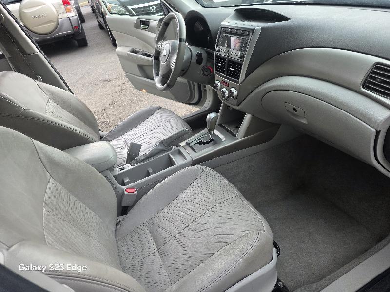 Subaru Forester 2.5X Limited 2010