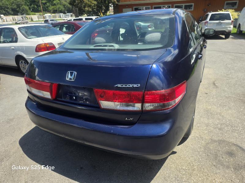 Honda Accord LX sedan AT 2003