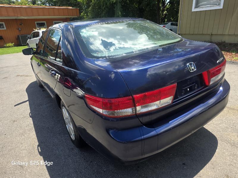 Honda Accord LX sedan AT 2003