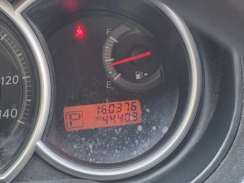 Nissan Versa 1.8 S Hatchback 2011