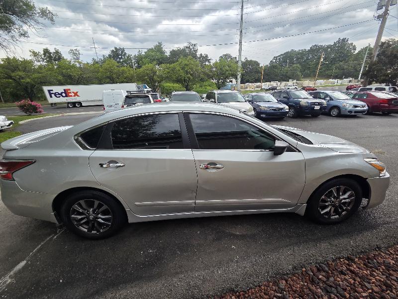 Nissan Altima 2.5 SV 2015