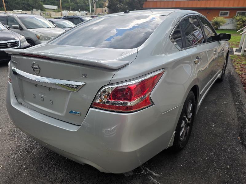 Nissan Altima 2.5 SV 2015