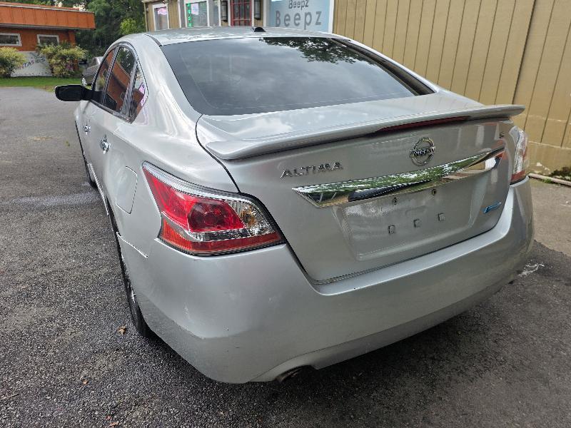 Nissan Altima 2.5 SV 2015