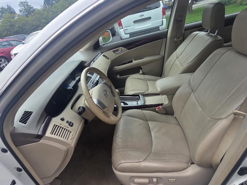 Toyota Avalon Limited 2010