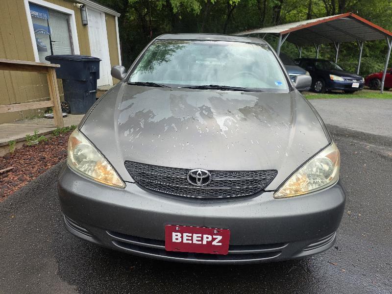 Toyota Camry LE 2002