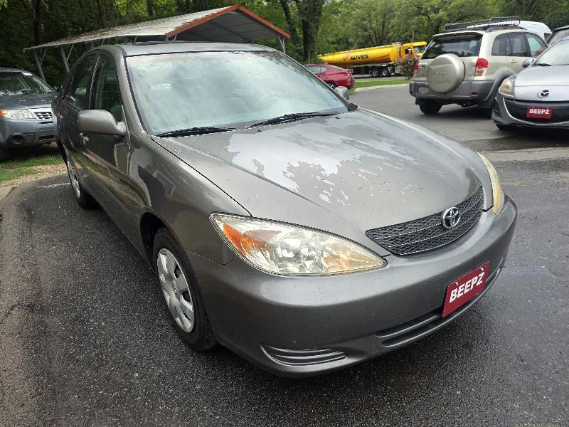 Toyota Camry LE 2002