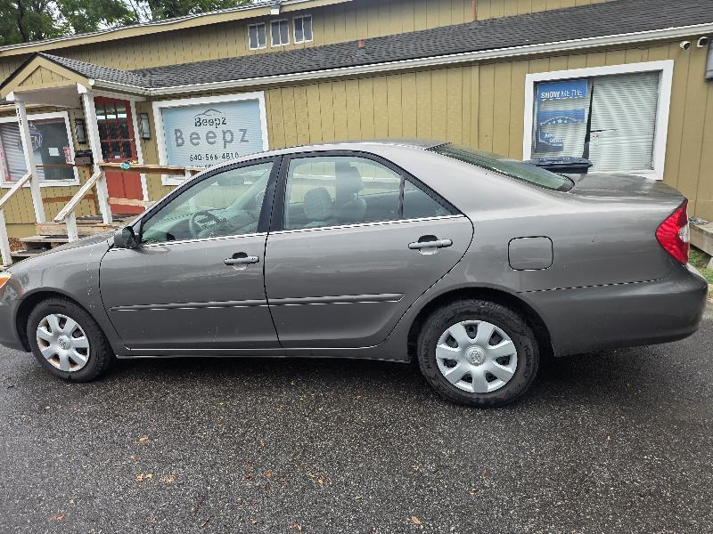 Toyota Camry LE 2002