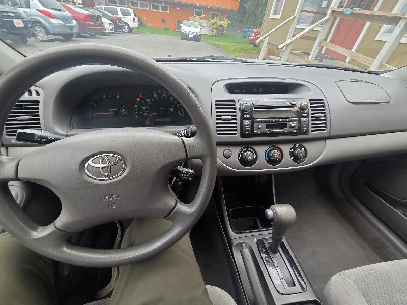 Toyota Camry LE 2002