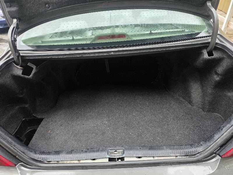 Toyota Camry LE 2002