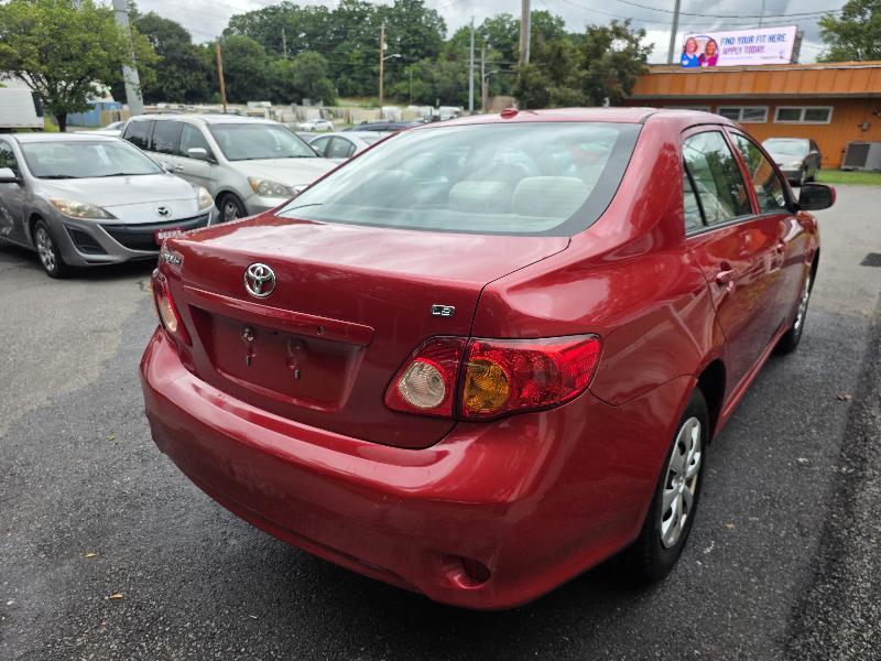 Toyota Corolla 4dr Sdn LE Auto 2009