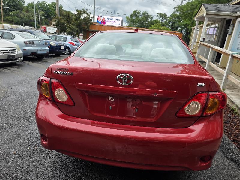 Toyota Corolla 4dr Sdn LE Auto 2009