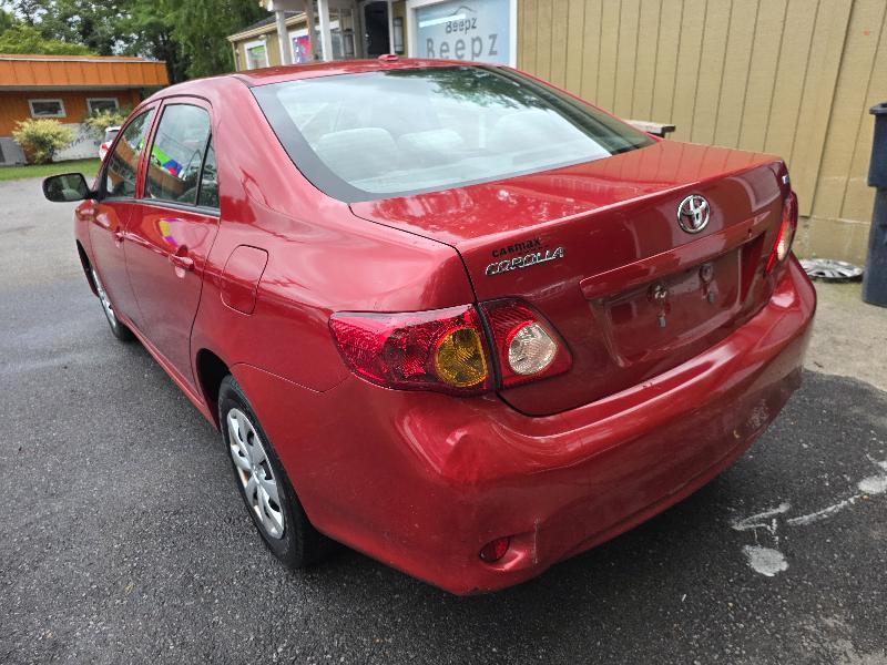 Toyota Corolla 4dr Sdn LE Auto 2009