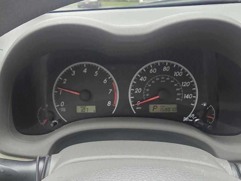 Toyota Corolla 4dr Sdn LE Auto 2009