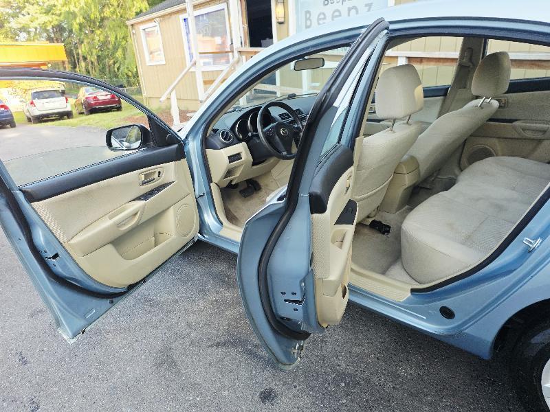 Mazda MAZDA3 i Sport 4-Door 2008