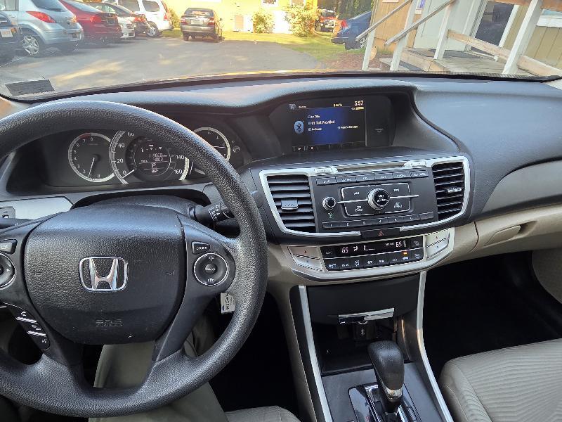 Honda Accord LX Sedan CVT 2015