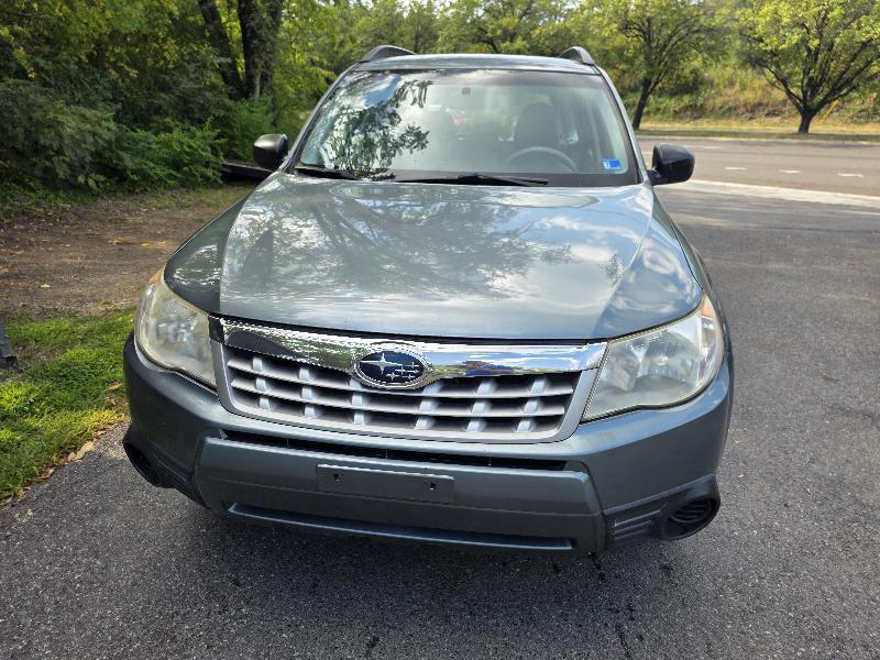 Subaru Forester 2.5i Manual 2011