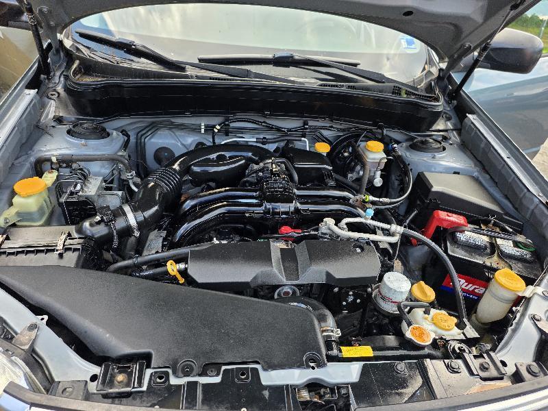 Subaru Forester 2.5i Manual 2011