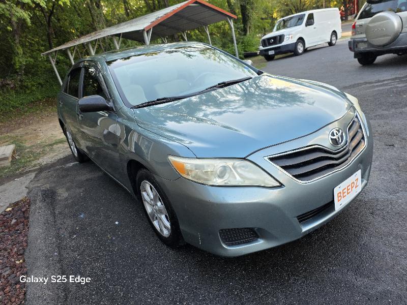 Toyota Camry 4dr Sdn LE Auto 2010