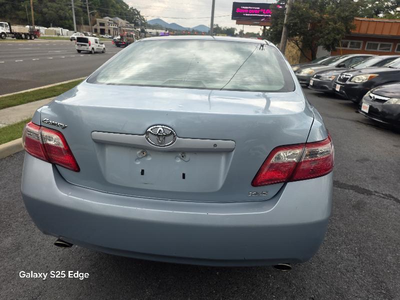 Toyota Camry LE V6 6-Spd AT 2009