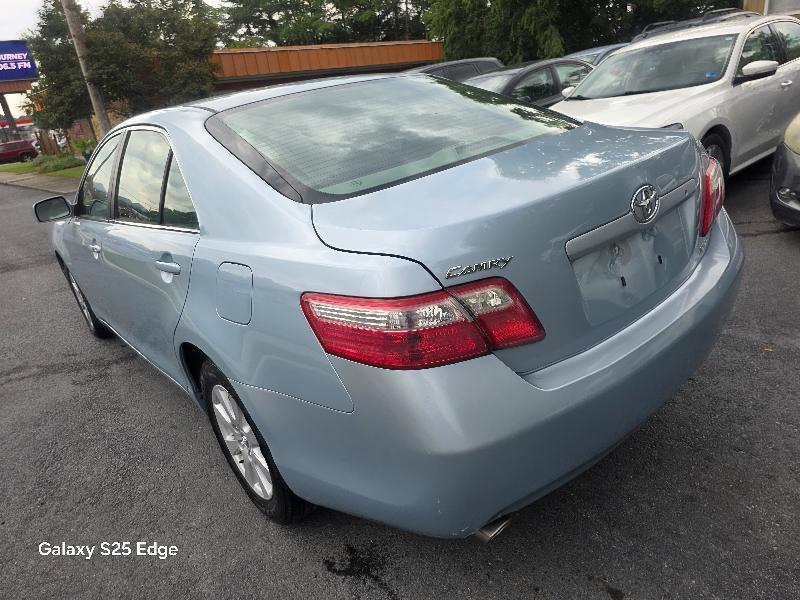 Toyota Camry LE V6 6-Spd AT 2009
