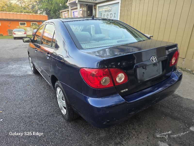 Toyota Corolla 4dr Sdn LE Auto 2008