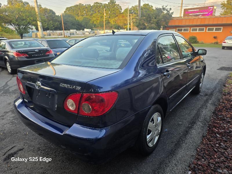 Toyota Corolla 4dr Sdn LE Auto 2008