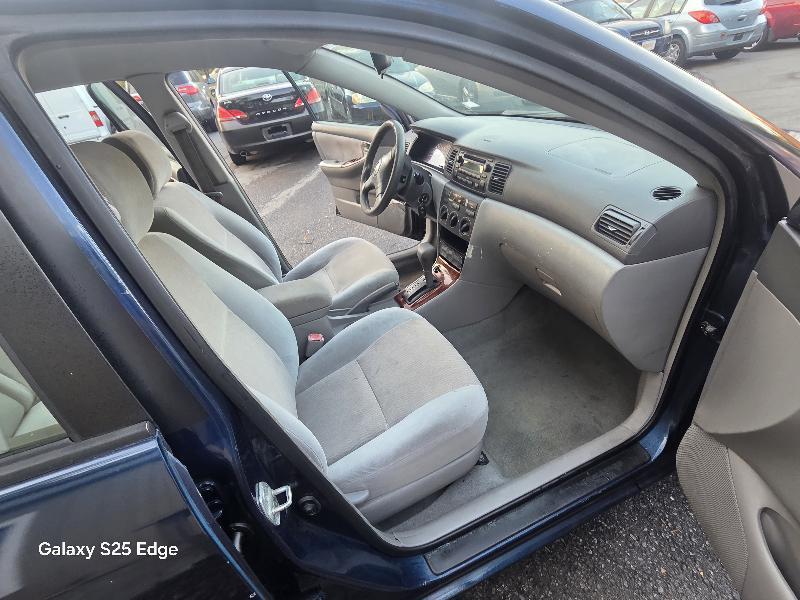 Toyota Corolla 4dr Sdn LE Auto 2008