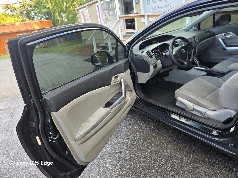 Honda Civic EX Coupe 5-Speed AT 2012