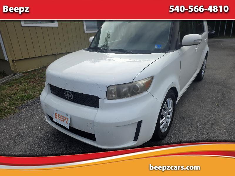 Scion xB 5-Door Wagon 5-Spd MT 2010