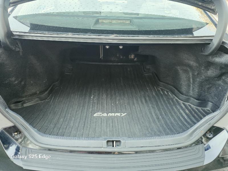 Toyota Camry 4dr Sdn LE Auto 2017