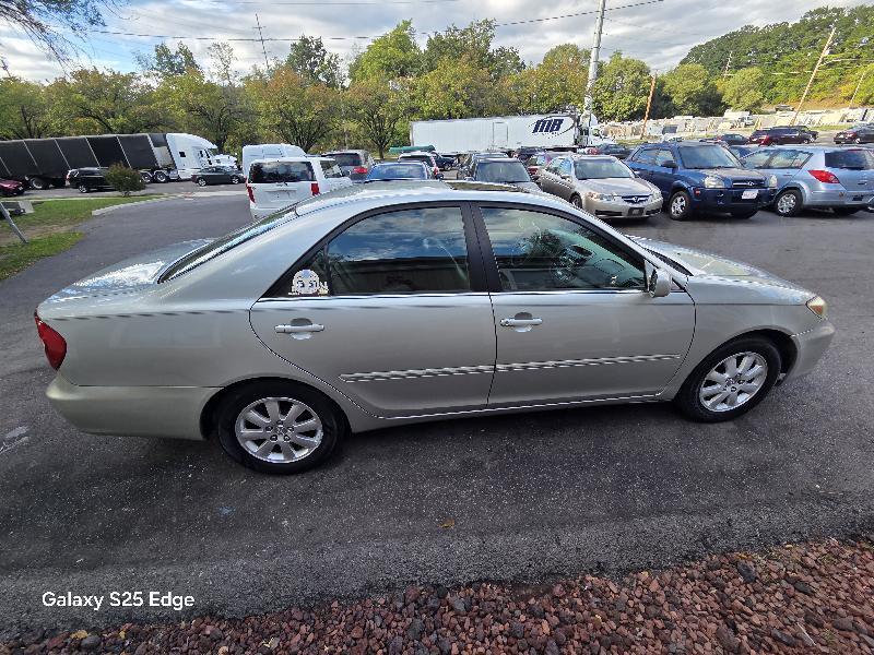 Toyota Camry XLE 2003