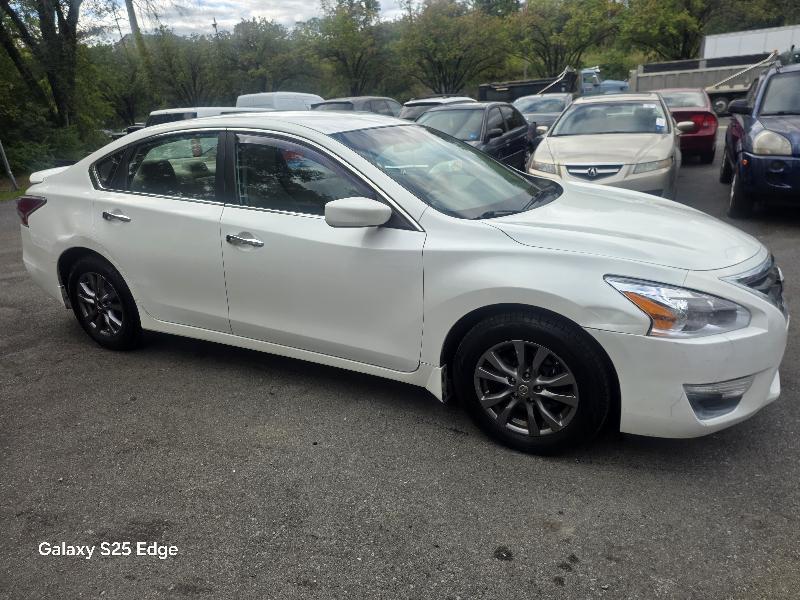 Nissan Altima 2.5 SV 2015