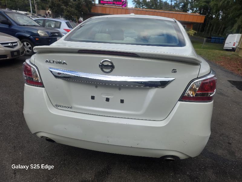 Nissan Altima 2.5 SV 2015