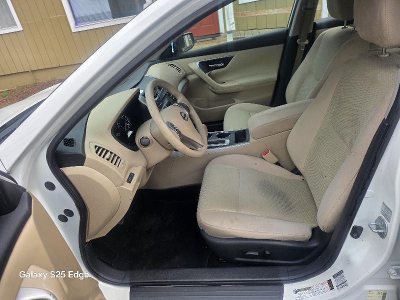 Nissan Altima 2.5 SV 2015