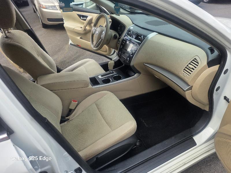 Nissan Altima 2.5 SV 2015