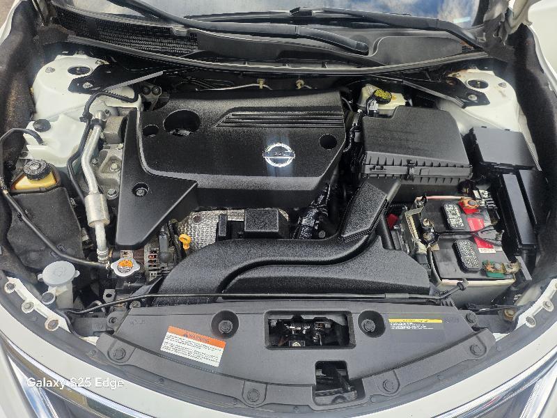 Nissan Altima 2.5 SV 2015