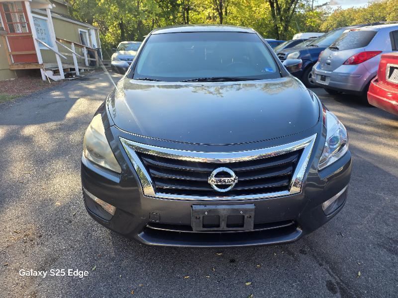 Nissan Altima 2.5 S 2013