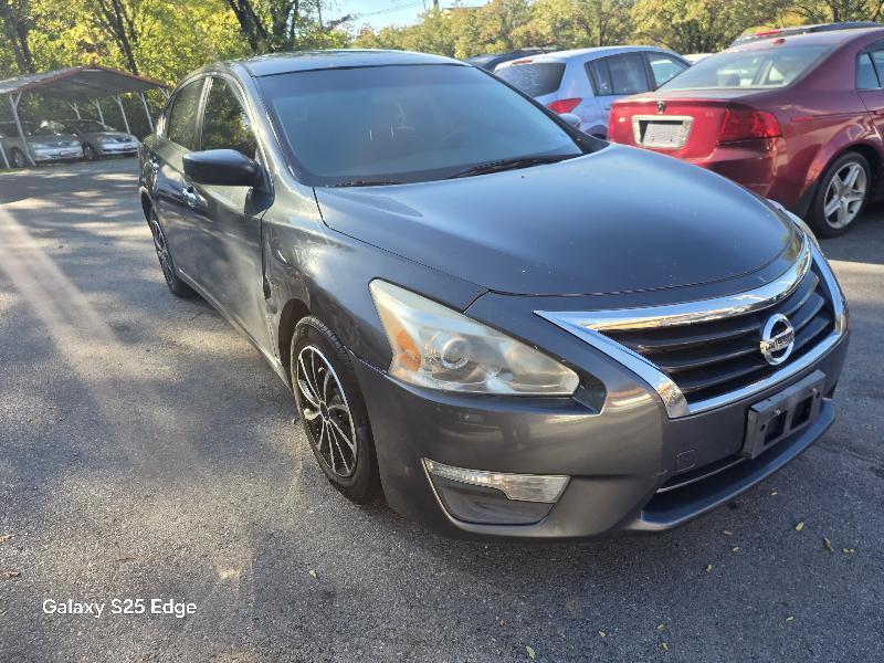 Nissan Altima 2.5 S 2013
