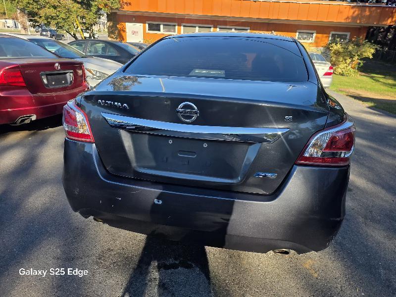 Nissan Altima 2.5 S 2013