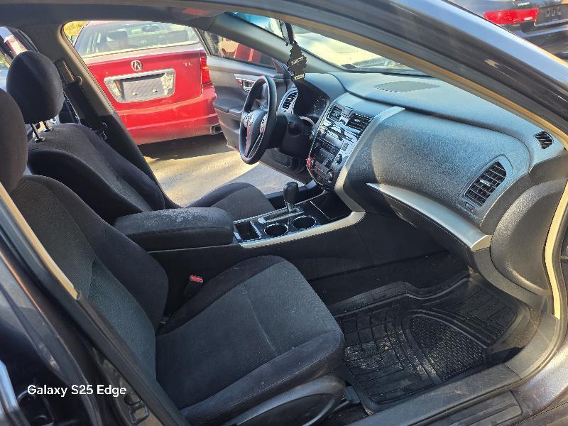Nissan Altima 2.5 S 2013
