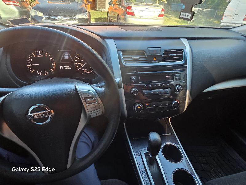 Nissan Altima 2.5 S 2013