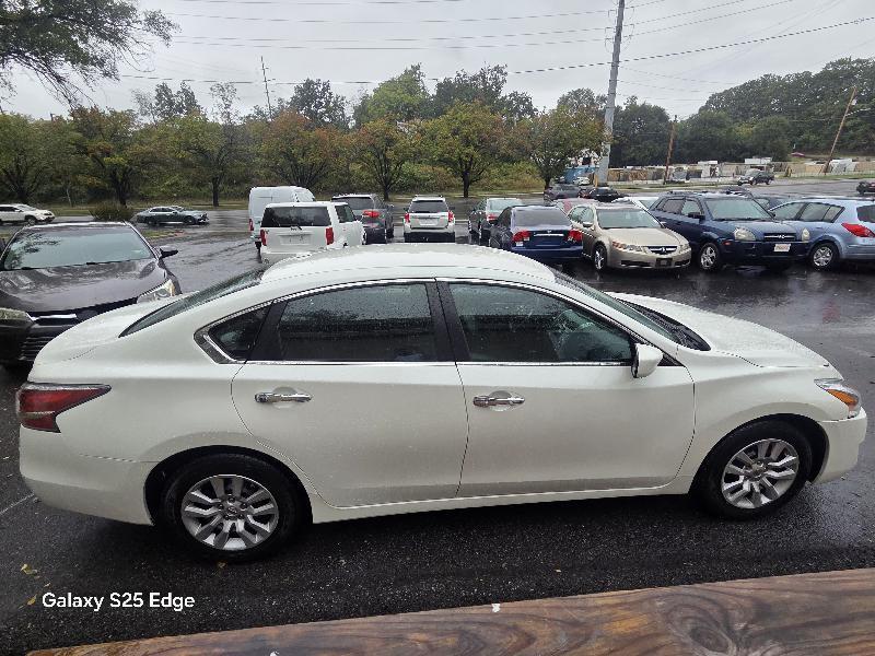Nissan Altima 2.5 S 2015