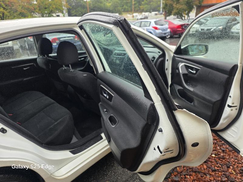 Nissan Altima 2.5 S 2015