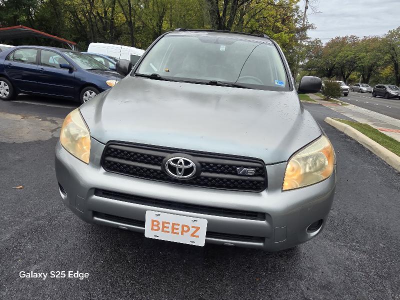 Toyota RAV4 Base V6 2WD 2006