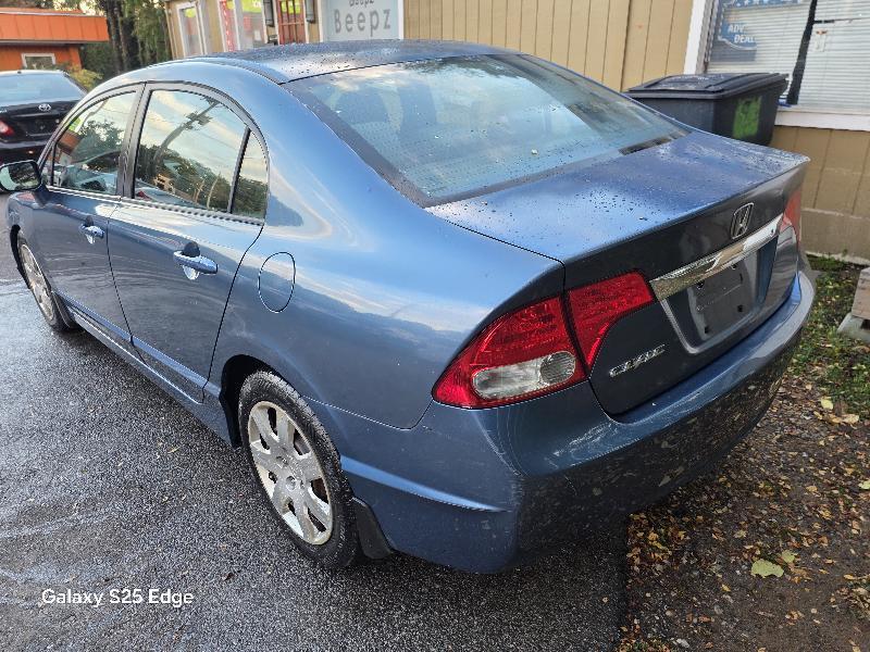 Honda Civic 4dr Sdn LX Auto 2010