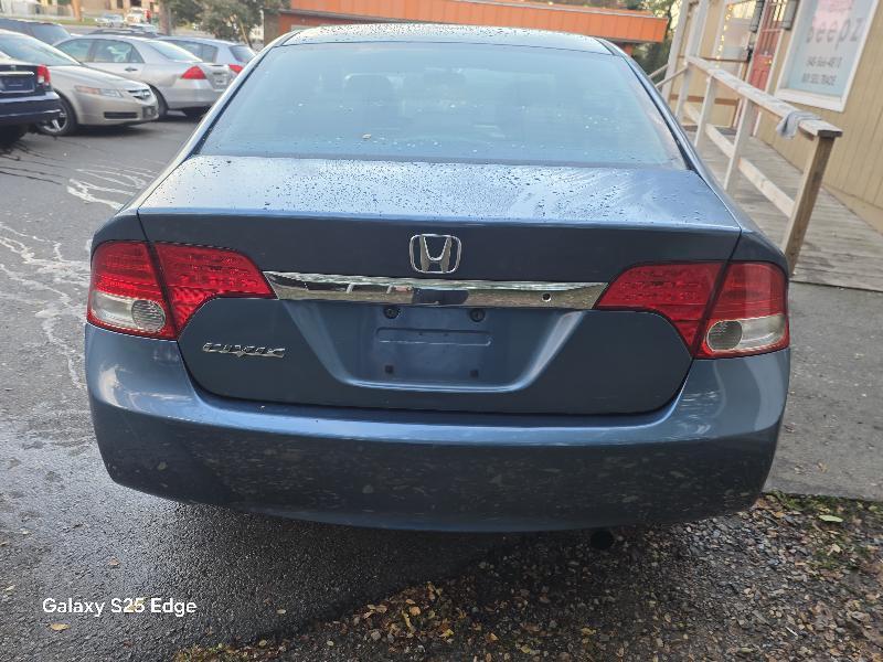 Honda Civic 4dr Sdn LX Auto 2010
