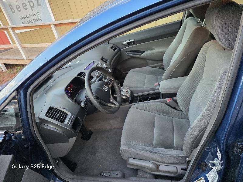 Honda Civic 4dr Sdn LX Auto 2010