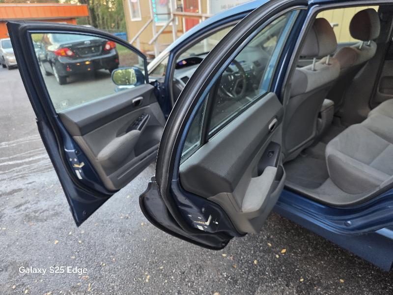 Honda Civic 4dr Sdn LX Auto 2010